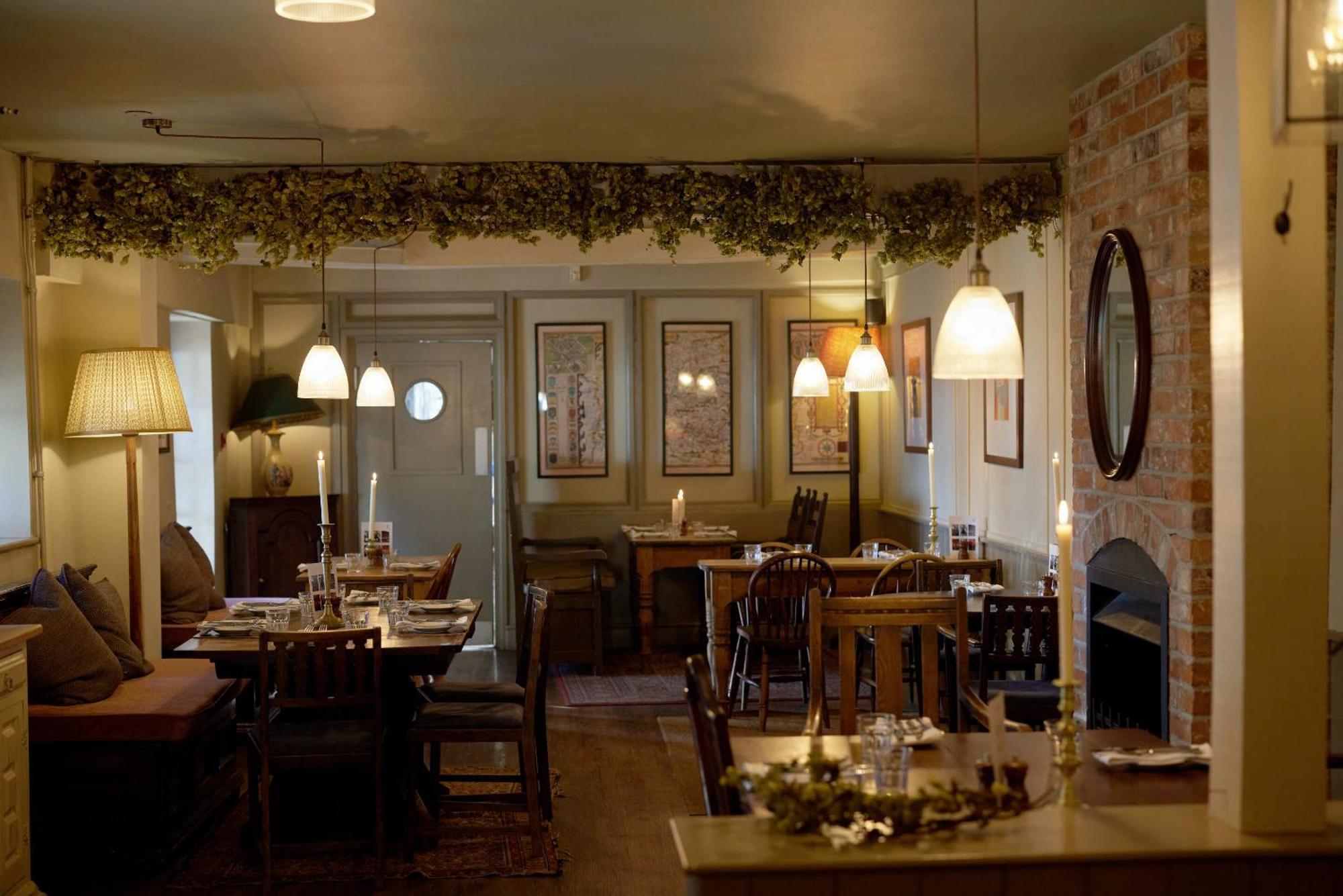 Готель The Grosvenor Arms Hindon Екстер'єр фото